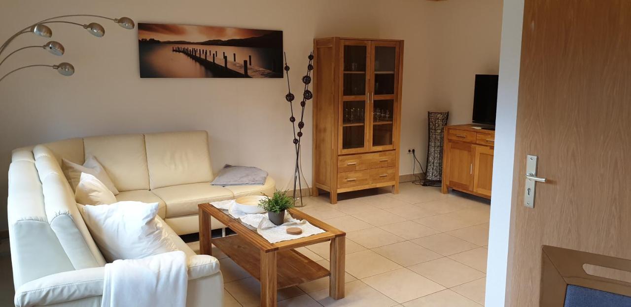 Apartamento Froschkoenig Mit Teichblick Trendelburg Exterior foto